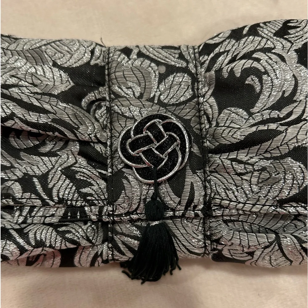 White House Black Market Silver and Black Bow Wristlet, Rare Find - Picture 5 of 6
